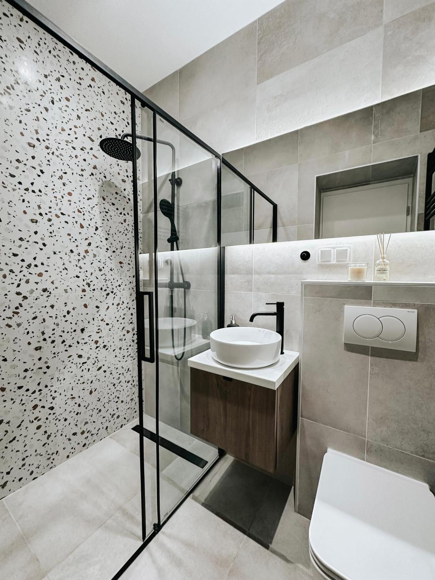 T37 Apartment *